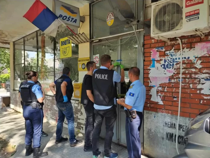 Foto: KoSSev/KP u poštama Srbije na Severu Foto: KoSSev/KP u poštama Srbije na Severu