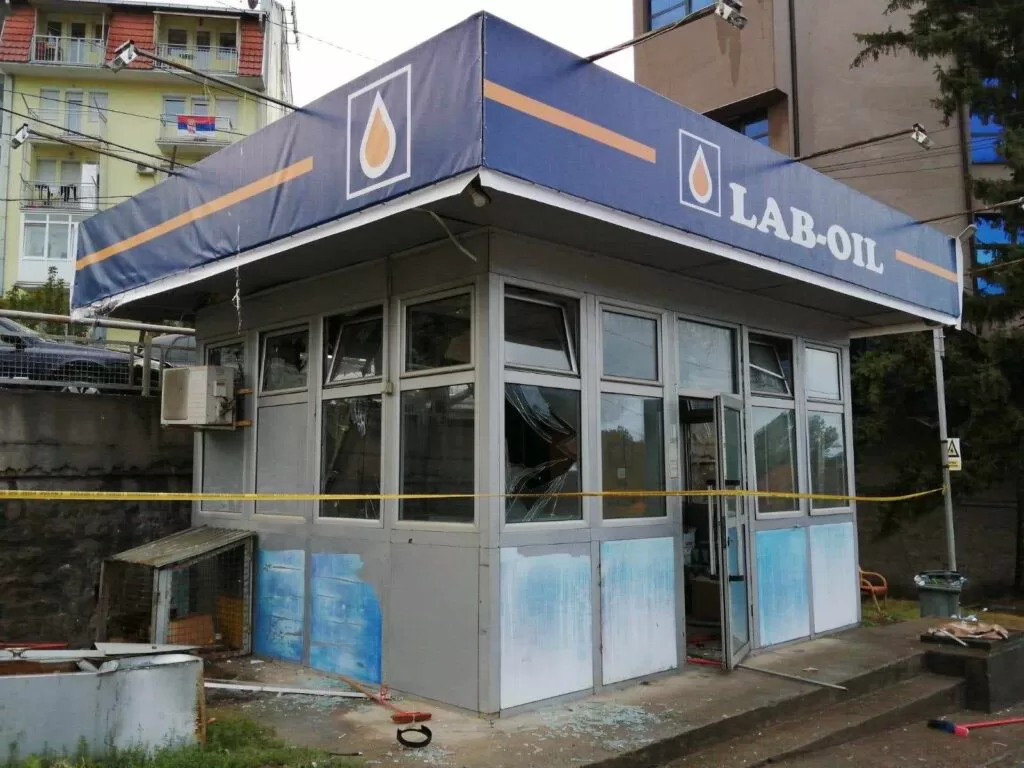 Benzinska pumpa u Zvečanu (Foto: Radio Kontakt Plus)