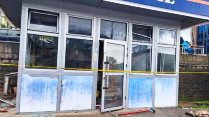 Gradonačelnik Zvečana osudio „ljude koji su izazvali incident“ (Foto KoSSev) Gradonačelnik Zvečana osudio „ljude koji su izazvali incident“ (Foto KoSSev)
