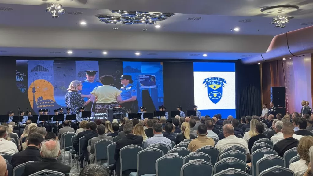 Kurti povodom 25. godišnjice policije: Naša teritorija će se braniti i životima 2 IMG 2129 1024x576 1