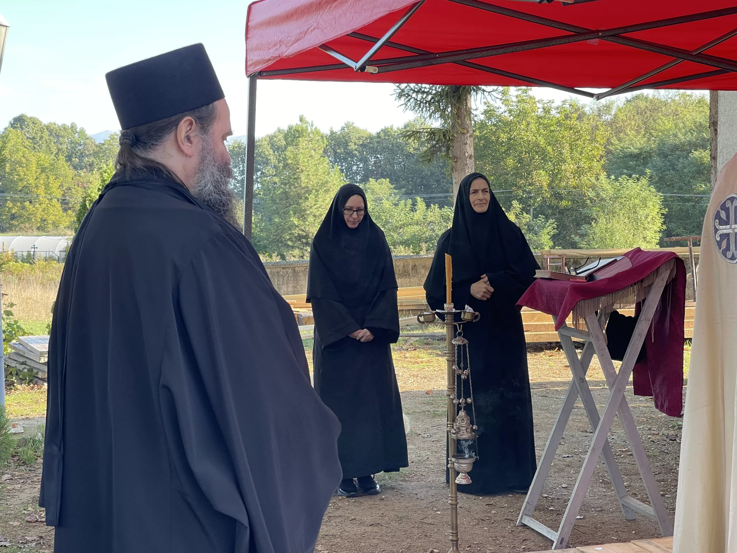 Ispred crkve koja se obnavlja u Goraždevcu proslavljena crkvena slava 1 (Foto: Radio Goraždevac)