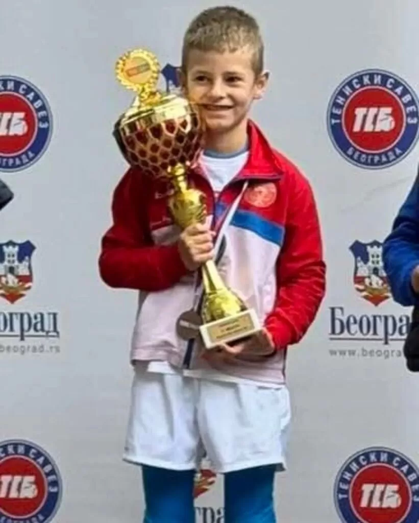 Sedmogodišnji Dušan iz Zvečana nova teniska nada 2 Foto: Privatna arhiva