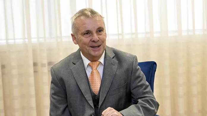 Ambasador Jern Rode ponovio da Nemačka ostaje pouzdan partner Kosova (Foto: Kabinet premijera Kosova) Ambasador Jern Rode ponovio da Nemačka ostaje pouzdan partner Kosova (Foto: Kabinet premijera Kosova)