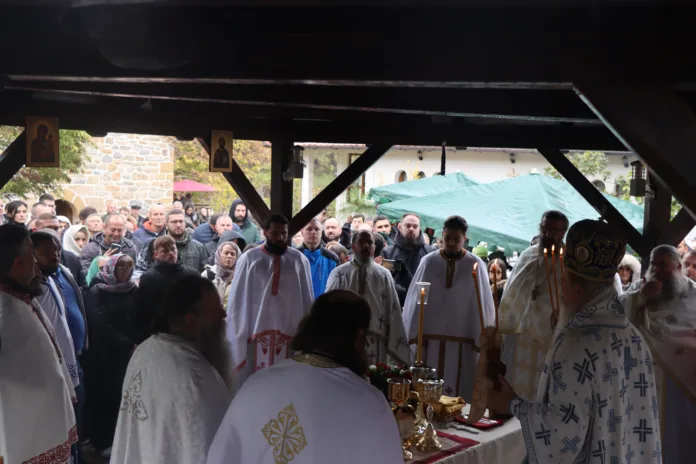 Proslavljena hramovna slava u manastiru Zočište (Foto: Radio Goraždevac) Proslavljena hramovna slava u manastiru Zočište (Foto: Radio Goraždevac)