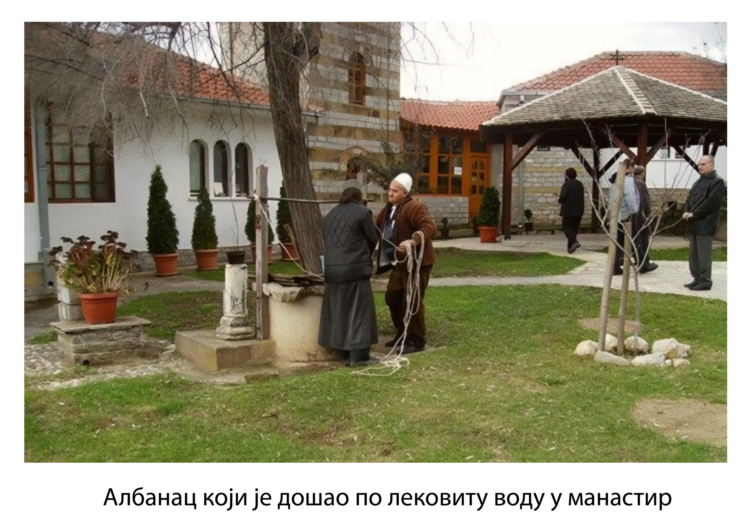 Izložba fotografija: Manastir Zočište od stradanja do vaskrsenja 1 010 scaled