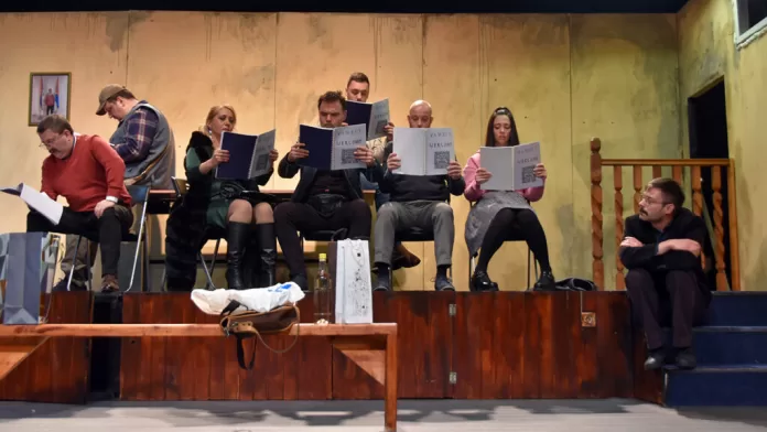 „Predstava Hamleta u selu Mrduša Donja“ 24. aprila u Štrpcu (Foto: Kim) „Predstava Hamleta u selu Mrduša Donja“ 24. aprila u Štrpcu (Foto: Kim)