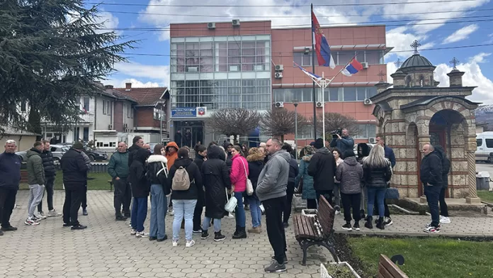 Sa protesta u Gračanici (Foto: Kim) Sa protesta u Gračanici (Foto: Kim)