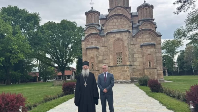 Teodosije sa Mekgarkom (Foto: eparhija raško - prizrenska) Teodosije sa Mekgarkom (Foto: eparhija raško - prizrenska)