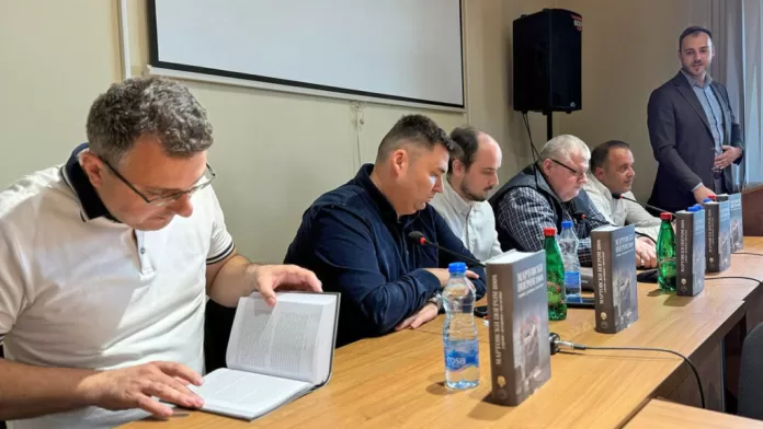 Zbornik o martovskom pogromu 2004. predstavljen u Muzeju žrtava genocida u Beogradu (Foto: Dom kulture Gračanica)