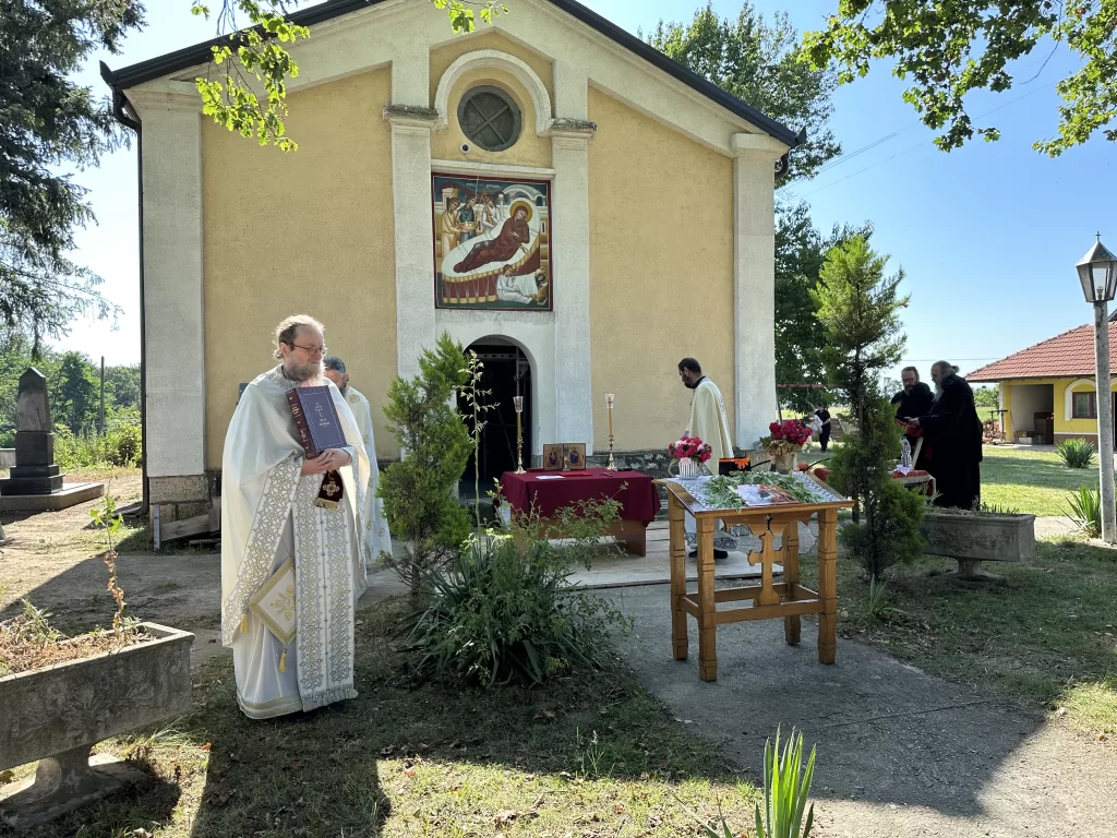 Prekinuti radovi na hramu u Goraždevcu – Eparhija traži poštovanje verskih prava 1 IMG 1918