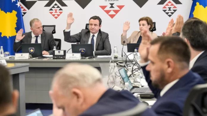 Sa sednice vlade (Foto Kabinet premijera Kosova) Sa sednice vlade (Foto Kabinet premijera Kosova)