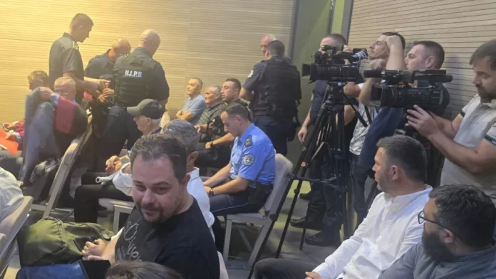 Održano ročište protiv petorice Srba iz Kosovskog Pomoravlja koji su osumnjičeni za ratne zločine (Foto: Kim)