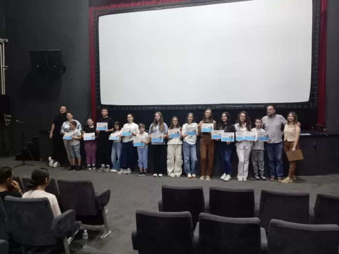 Kreativnost i druženje obeležili 11. Školu filmske magije u Gračanici (Foto: Kim)