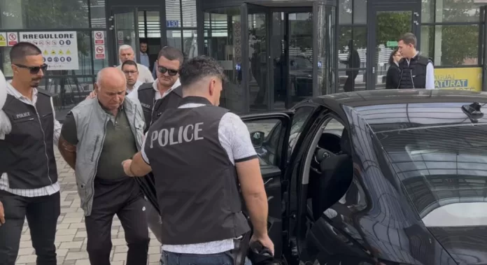 Dragutinu Naskoviću iz Kmetovca određen jednomesečni pritvor zbog sumnje na ratni zločin (Foto: Kim) Dragutinu Naskoviću iz Kmetovca određen jednomesečni pritvor zbog sumnje na ratni zločin (Foto: Kim)