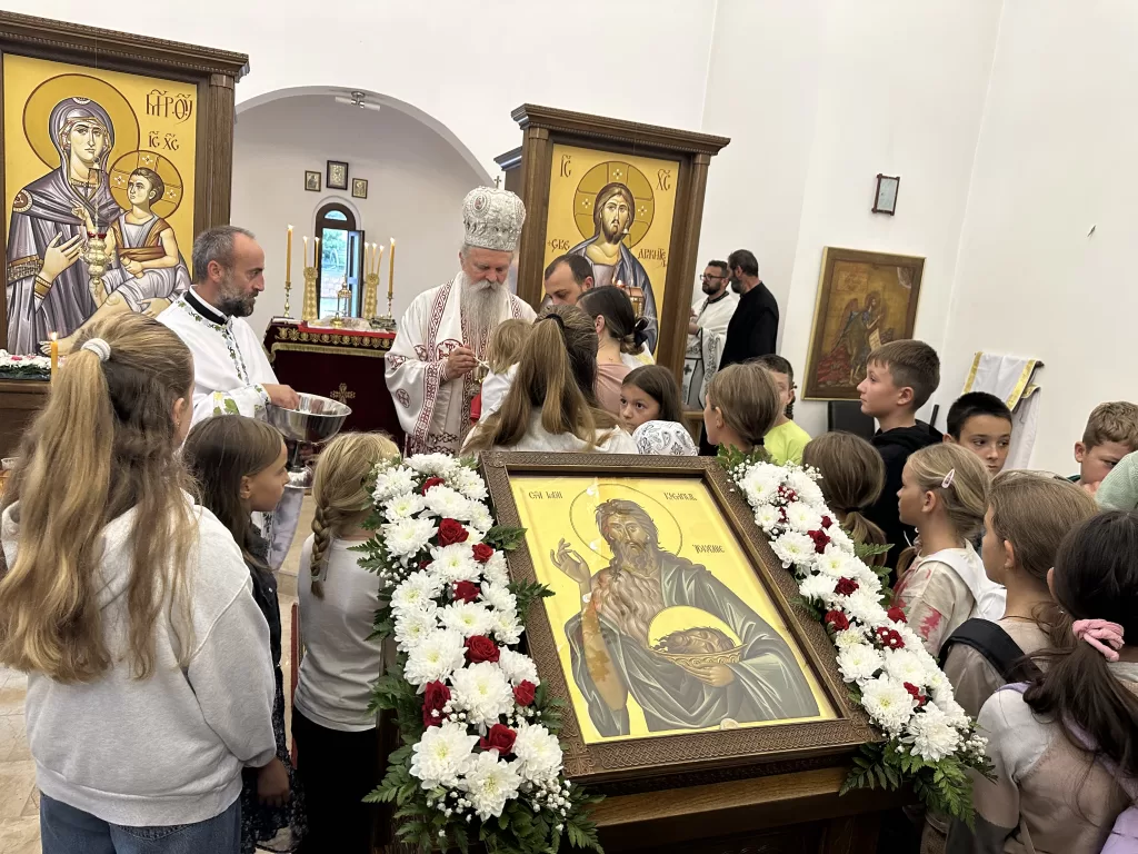 U Peći obeležena slava Usekovanja glave Svetog Jovana Krstitelja 2 Pećka Mitropolija (Foto Radio Goraždevac)