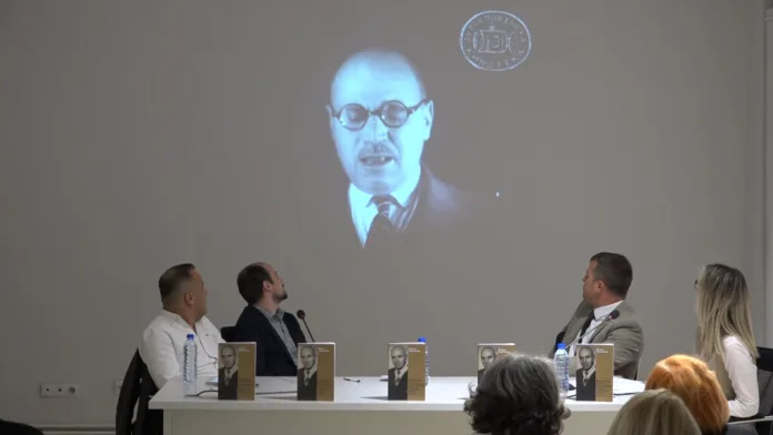 Sećanje na učitelja i nacionalnog radnika – predstavljeni memoari Mihajla Kijametovića (Foto: Kim) Sećanje na učitelja i nacionalnog radnika – predstavljeni memoari Mihajla Kijametovića (Foto: Kim)