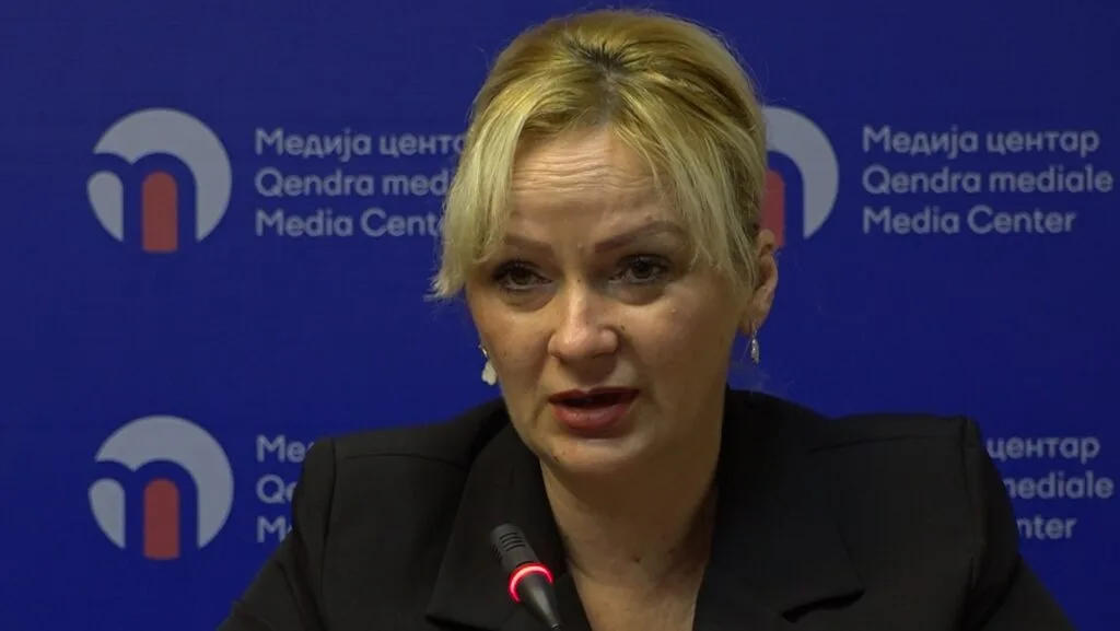 Između prisutnosti i nevidljivosti: Položaj žena u politici na Kosovu 2 KATARINA e1762353462589 1024x577 1