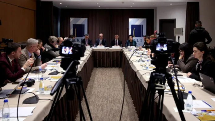 Predstavljanje izveštaja IKD-a „Pravosudni učinak u gonjenju i suđenju za korupciju“ (Foto: IKD) Predstavljanje izveštaja IKD-a „Pravosudni učinak u gonjenju i suđenju za korupciju“ (Foto: IKD)