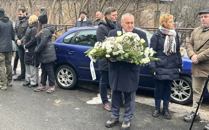 Srđan Milivojević odao poštu ubijenom Ivanoviću (Foto: Kim)