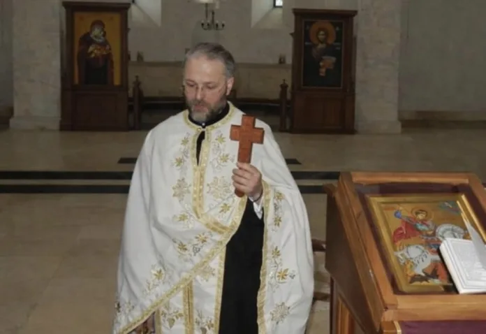 Sveštenik Saša Krstić Sveštenik Saša Krstić