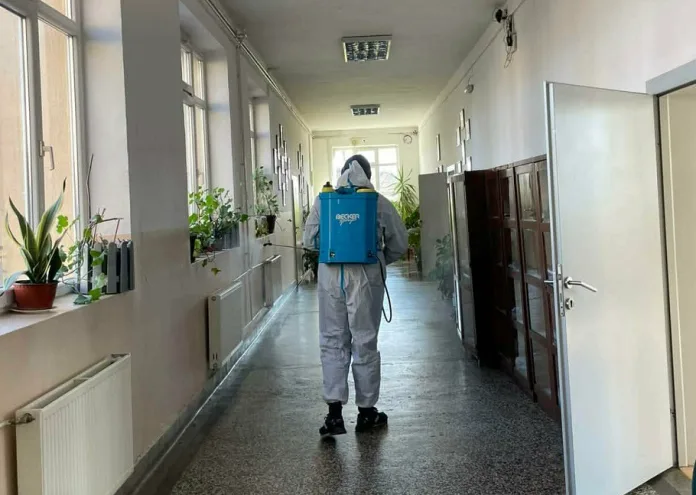 U osnovnim školama u opštini izvršena dezinfekcija, dezinsekcija i deratizacija (Foto: Opština Gračanica)