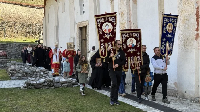 U Pećkoj patrijaršiji obeležena Nedelja pravoslavlja (Foto:Radio Goraždevac) U Pećkoj patrijaršiji obeležena Nedelja pravoslavlja (Foto:Radio Goraždevac)