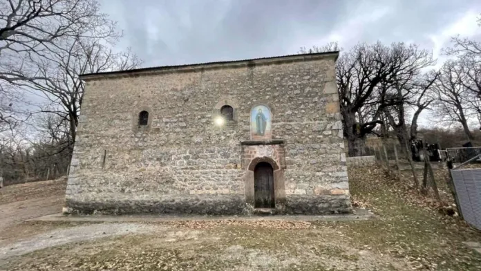 Apel za pomoć - prikupljanje sredstava za proširenje crkvene porte u Straži (Foto: TO Gnjilane)