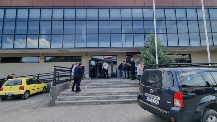Sportska hala u Severnoj Mitrovici (Foto: KoSSev)