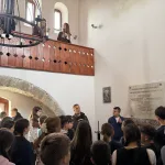 Učenici iz Novog Sada u višednevnoj poseti Orahovcu i Velikoj Hoči, danas obišli Goraždevac 5 690639206 1392293569594393 716521151632629068 n