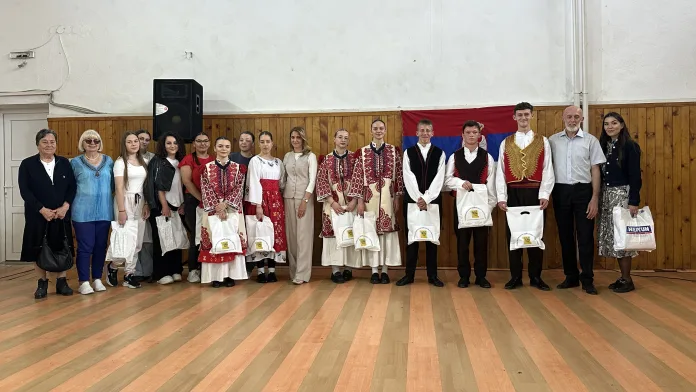 Zavičajni klub Pećanaca posetio Goraždevac (Foto: Radio Goraždevac) Zavičajni klub Pećanaca posetio Goraždevac (Foto: Radio Goraždevac)