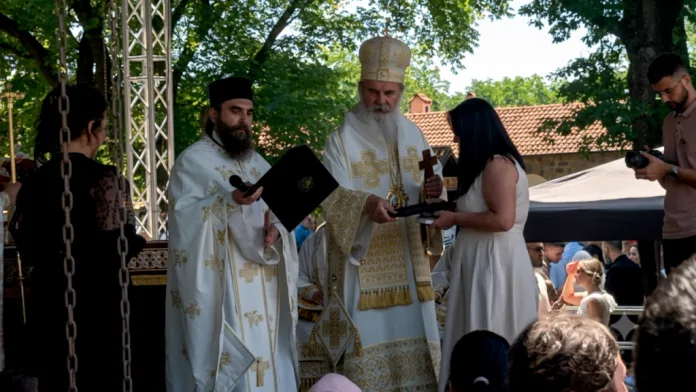 Dodeljena 34 ordena majkama sa četvoro i više dece (Foto Kim) Dodeljena 34 ordena majkama sa četvoro i više dece (Foto Kim)