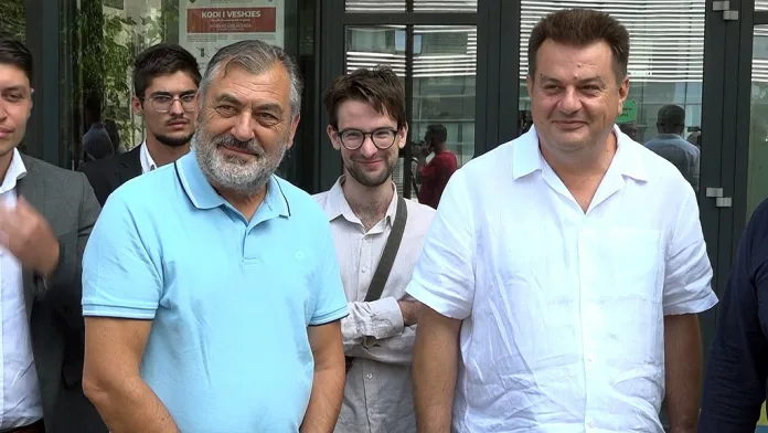 Advokati Milorada Đokovića - Vasilije Arsić i Dejan A. Vasić (Foto: Kim) Advokati Milorada Đokovića - Vasilije Arsić i Dejan A. Vasić (Foto: Kim)
