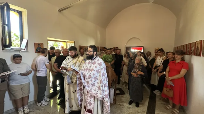 Proslavljena slava u selu Koš: (Foto: Radio Goraždevac) Proslavljena slava u selu Koš: (Foto: Radio Goraždevac)
