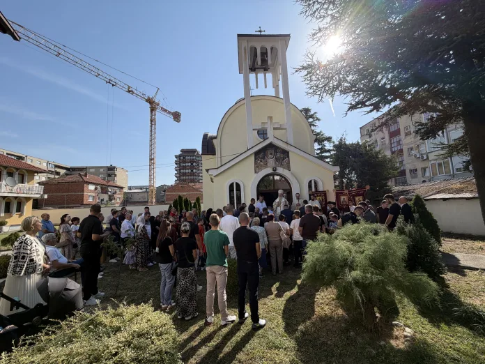 Slava Pećke Mitropolije (Foto: Radio Goraždevac) Slava Pećke Mitropolije (Foto: Radio Goraždevac)