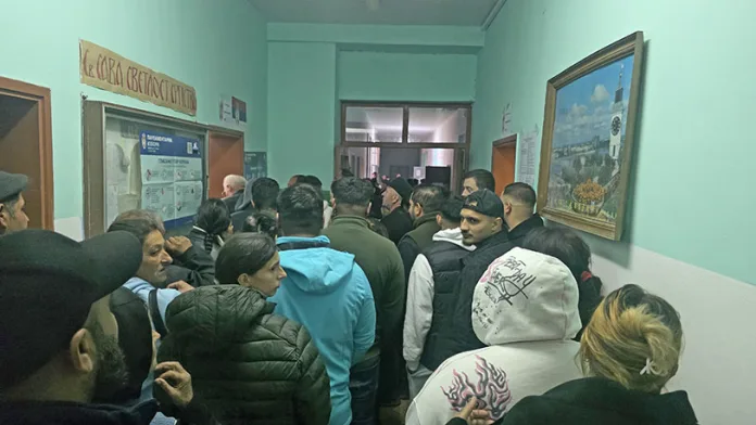 Birači sa Kosova u Rači (Foto Kim) Birači sa Kosova u Rači (Foto Kim)