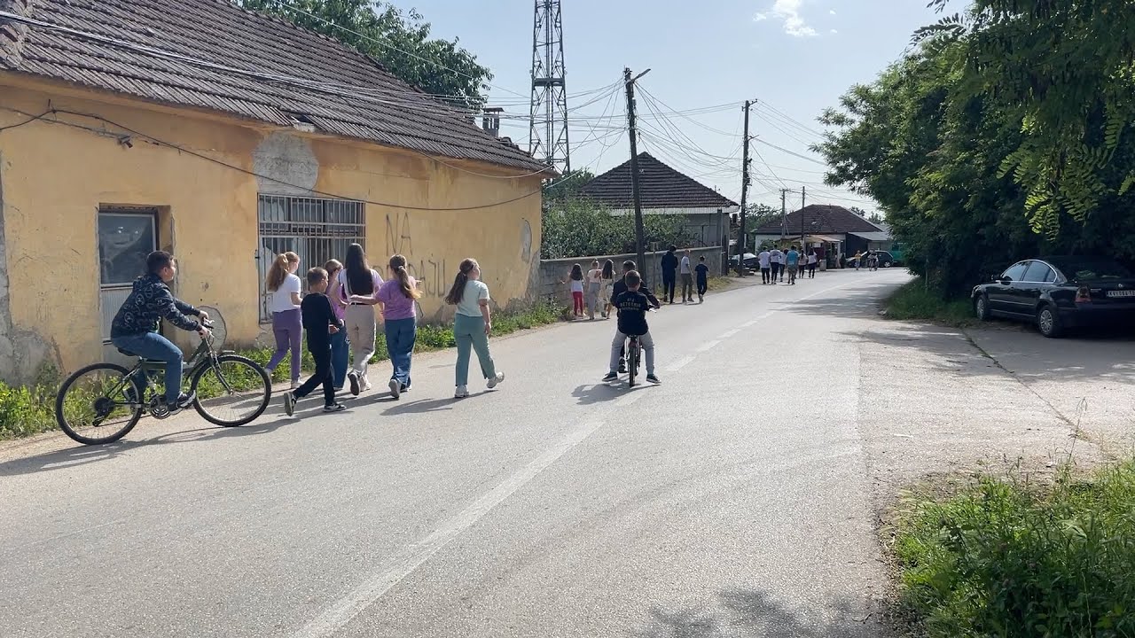 Vozite kao da je svako dete pored koga prolazite na ulici vaše
