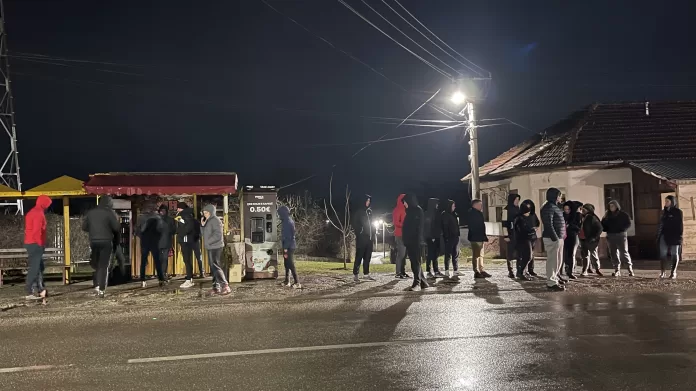 Okupljeni građani u Goraždevcu (Foto: Radio Goraždevac)