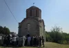 U Brnjači kod Orahovca proslavljena Sveta Nedelja, ove godine bez zvuka crkvenog zvona Foto: Radio Goraždevac